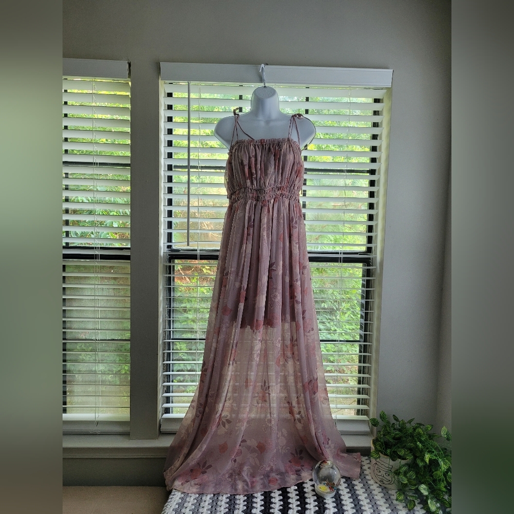 WISHLIST APPAREL SIZE M Floral Maxi Dress in Pink and Purple NEW